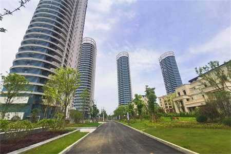 出售泰安唯美泽苑2室1厅1卫93.5平毛坯房